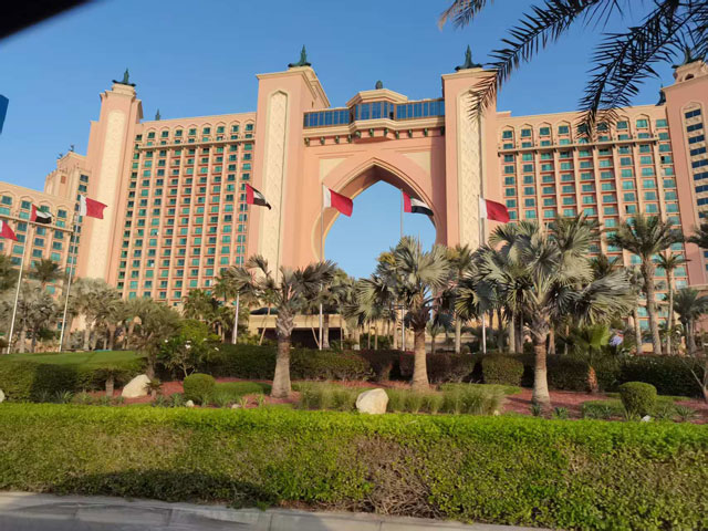 阿布扎比公司注冊(cè)代理甄選指南：避開陷阱，選對(duì)伙伴